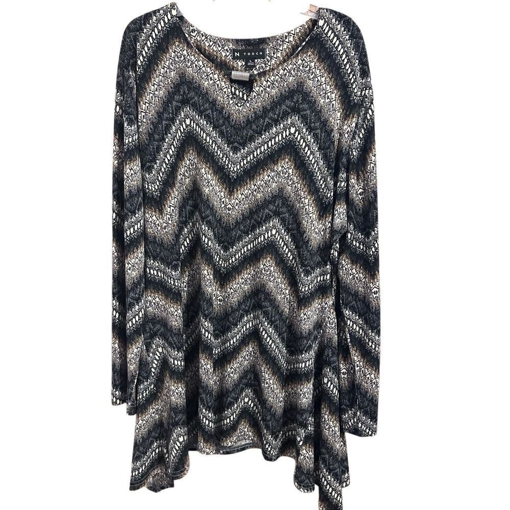 N Touch Women's Size L Handkerchief Hem Tunic Top Black Brown Chevron Tribal Key